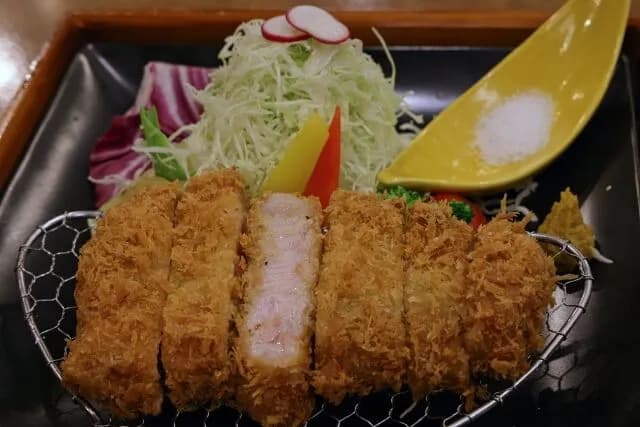 さんま　とんかつの調味料に驚き「ソースやろ？」　高嶋政宏「一口目は塩」、馬場裕之「塩です」、白石美帆「塩とゆずこしょう」