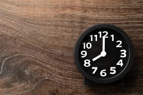 【超悲報】｢8時10分前は何時？｣→日本の若者｢8時～8時9分｣wwwwwww