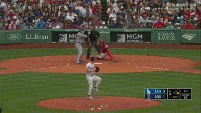 大谷翔平、第三打席で二打席連続安打となるライト前ヒット！！！！！！！！！