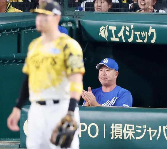 中日・井上一樹監督、試合を振り返る「うんこうんこ」