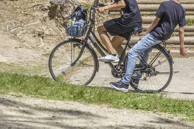 【悲報】自転車の反則金が高すぎる。チャリ乗りさん罰金で破産へｗｗｗｗｗｗｗｗ