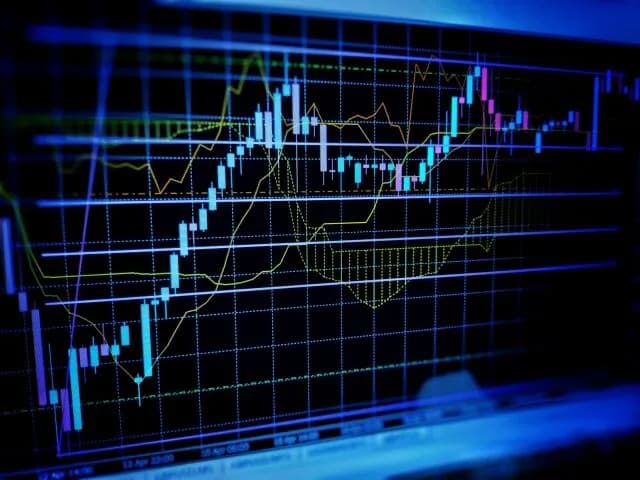 株式投資で大金を稼ぎたいと思ってる。必勝法ってのはあるのか?