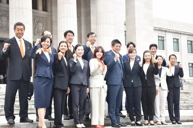 【悲報】参政党幹部さん、マルチ商法界の大物との関係を何故かセルフ開示してしまう