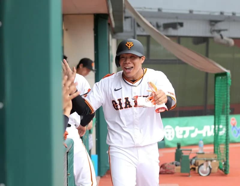 巨人・佐々木俊輔が１軍再昇格　ヘルナンデスは登録抹消