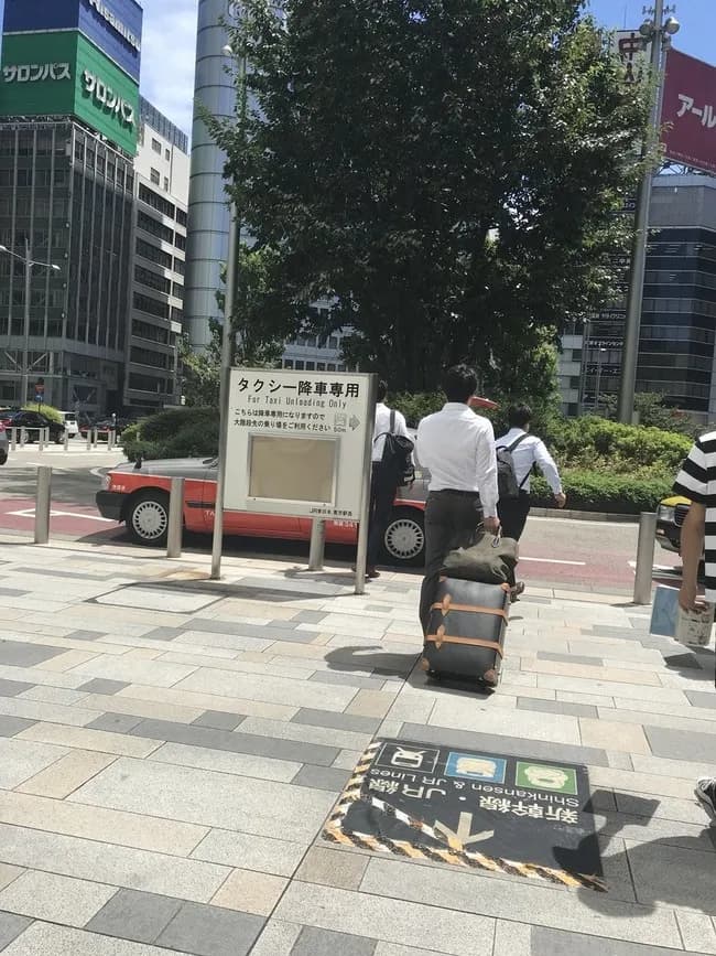 ｢俺はええんや」藤川球児など阪神の複数選手がタクシー乗り場で一般人を恫喝し強引に乗り込む