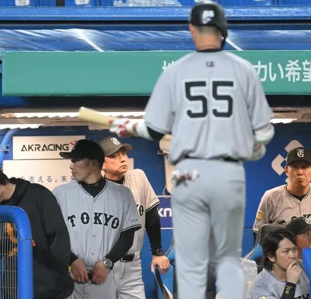 阿部監督、秋広を愛していたからこそのトレードだった