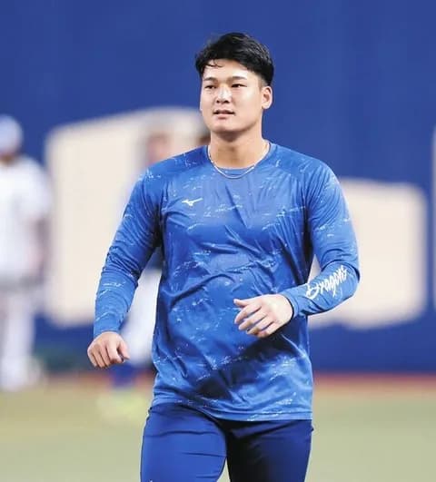 中日石川昂弥、脇腹を痛めて登録抹消へ