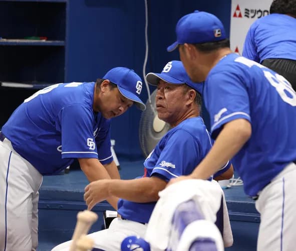 中日・井上監督「他球団の藤浪対策を見て参考にしたかったが、たまたま２回とも中日戦だった」
