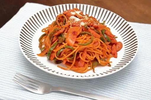 【急募】ナポリタンに入れる具って玉ねぎとウインナーでええか？ｗｗｗｗｗｗｗｗｗｗｗｗｗｗｗｗ