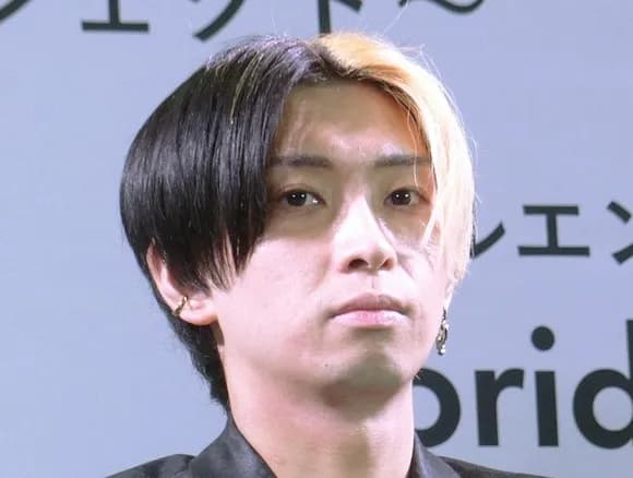 【画像】ヒカルさん、整形のし過ぎで顔が変形してしまう・・・・・・・・・・・・・・