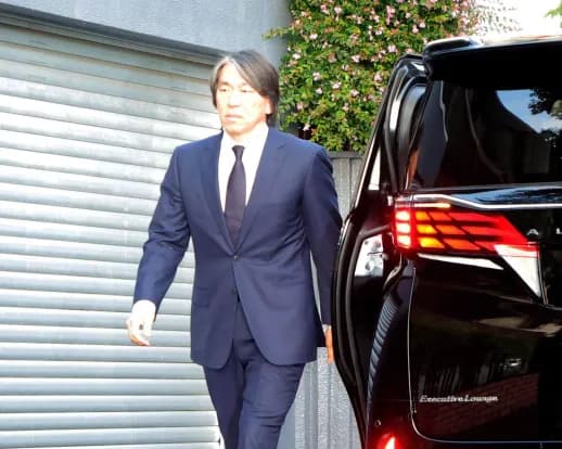 【悲報】松井←緊急帰国弔問、大谷←普通に試合出場・・・・・・