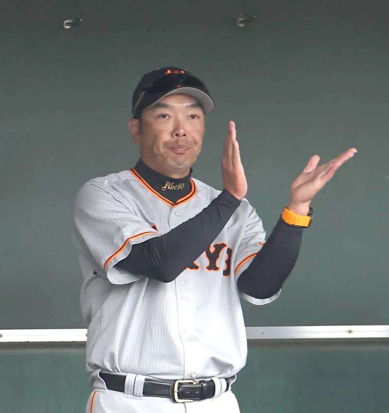 巨人、次はオリと西武の野手を獲得か