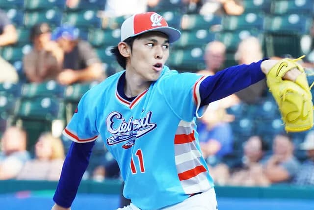 【悲報】記者「佐々木朗希はどう？」ロバーツ「知らん」ブチ切れ会見打ち切り