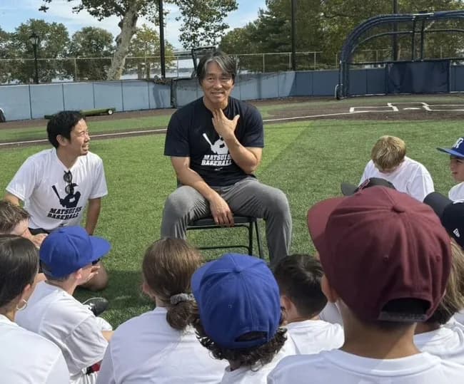 松井秀喜氏がメジャー挑戦意向の村上宗隆〝勧誘〟「ヤンキースだったら素晴らしい」　ともに背番号55が代名詞…NYで野球教室