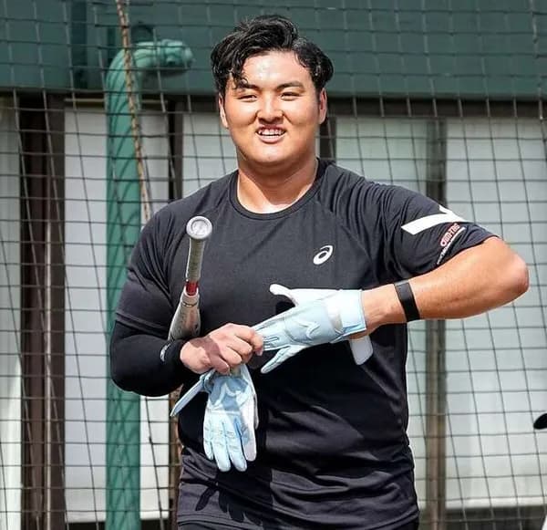 ヤクルト、ドラフト候補にスタンフォード大・佐々木麟太郎をリストアップ