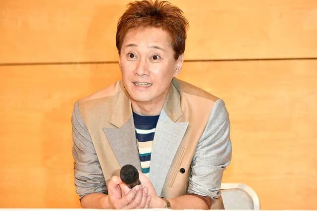 中居正広「6月2日に行為。その後4日間は普通にメールやりとり。6月6日になり突然『弁護士』『PTSD』と