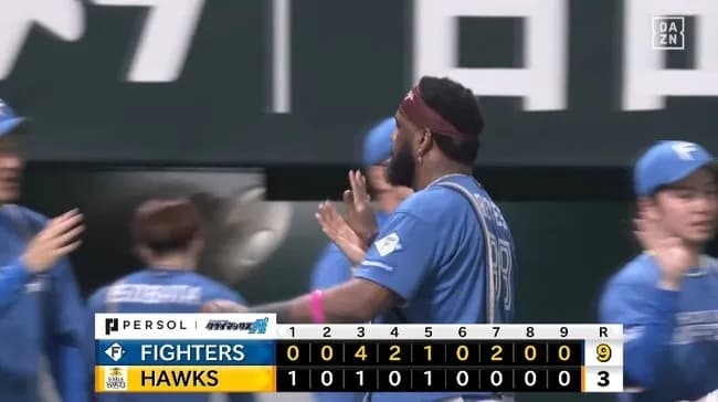 【パCSFinal4回戦】日本ハム崖っぷちから連勝　２勝３敗に　打線爆発１４安打９得点、レイエス２発４打点　先発・北山は７回３失点