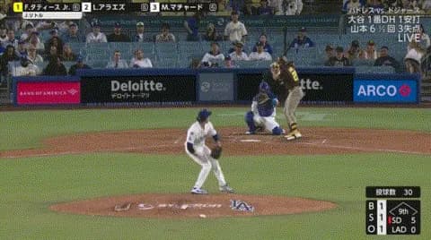 タティスJrへのデッドボールで乱闘ｗｗｗｗｗｗｗｗｗｗｗ