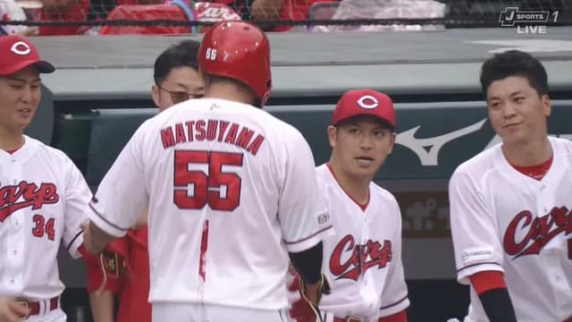 【広島退団コンビ】 田中広輔4タコ、松山竜平ゲッツーでお別れ