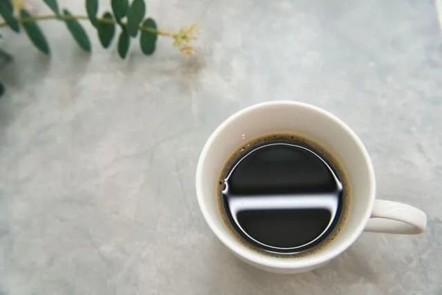 【朗報】コーヒーを飲むと「早期死亡リスク」が低下する！ 糖尿病や脳卒中を予防できる可能性も