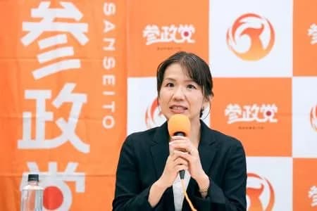 【衝撃】豊田真由子「8年前のこのハゲ事件は元秘書のハゲが意図的に私を怒らせて録音された、私は悪くない」