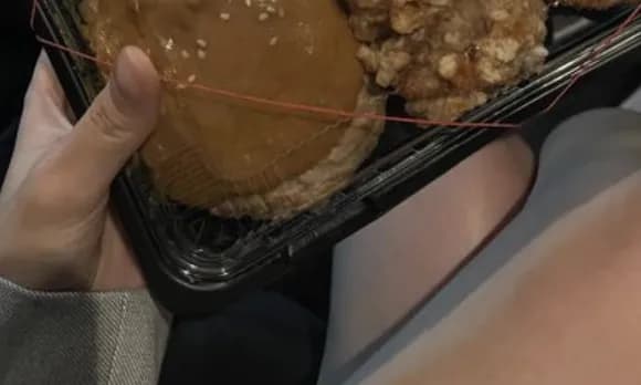 【画像】アイドル「今日のロケ弁クソワロタｗｗｗｗｗｗ」