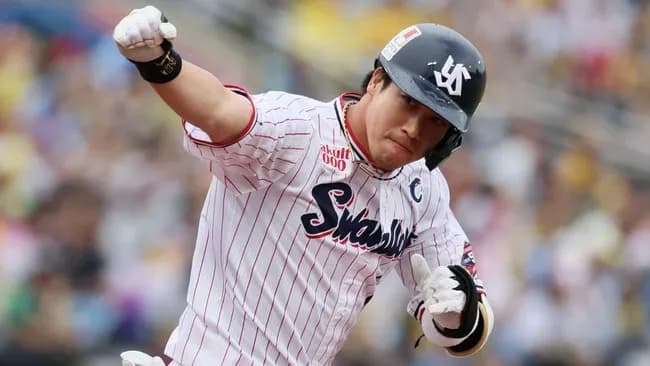 山田哲人(33) 94試合 .221  9本  30打点 3盗塁