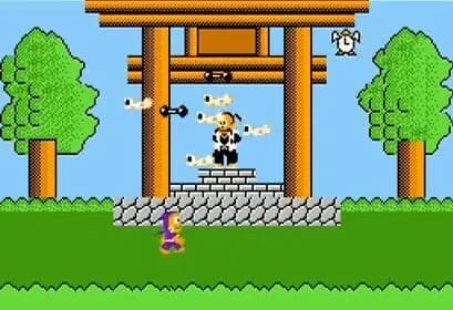 今ファミコンのゲームやってるんやがボーナスゲームの竹輪に鉄アレイが混ざってるんやが