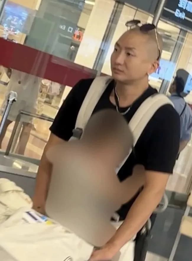 【画像】DJ社長、お前らみたいな髪型になってしまう