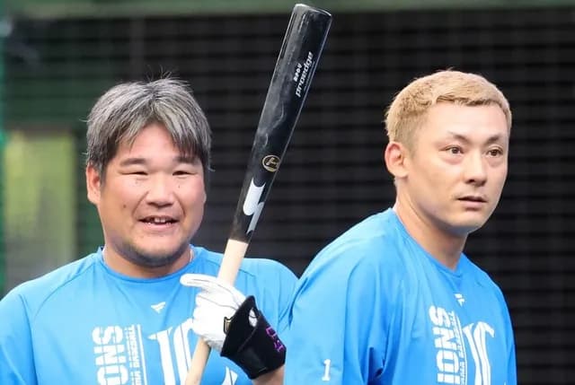 西武、栗山巧と中村剛也の「球界最年長コンビ」と来季も契約結ぶ方針