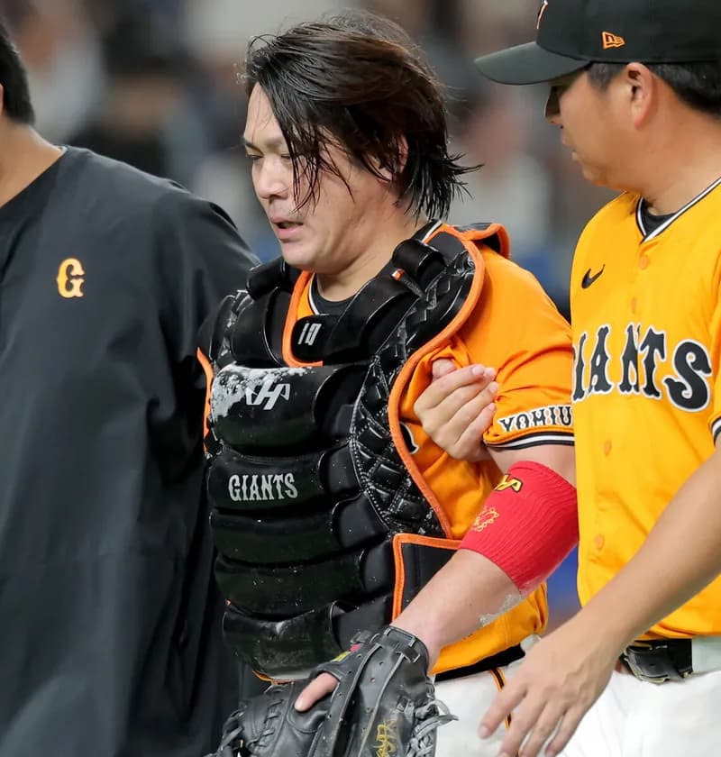 甲斐拓也・右中指中手骨頭骨折 今期絶望か