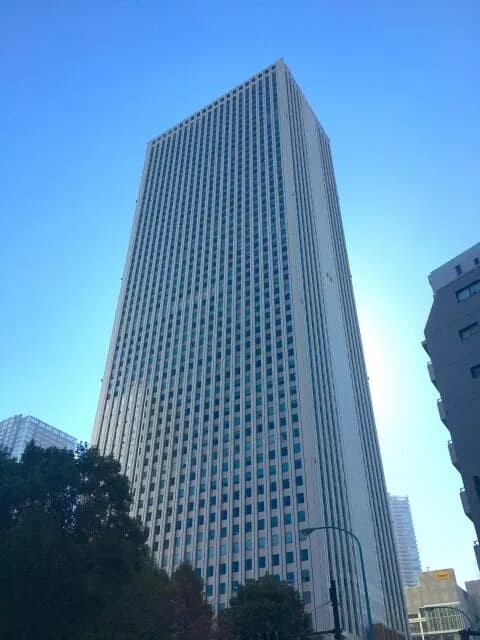 アディーレ法律事務所殺人　元同僚が振り返る50歳容疑者の“キモすぎる奇行”「男の同僚にボディタッチ&待ち伏せ」「年中マスク着用で薄い頭髪を気にしていた」