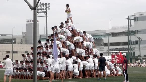 【悲報】組体操のピラミッドとかいう狂気の行為ｗｗｗｗｗｗｗｗｗｗｗｗｗｗｗｗｗｗｗ