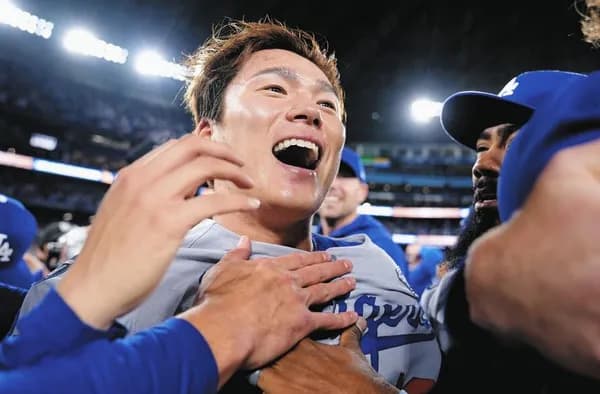 MVP山本由伸、ワールドシリーズ３勝はランディ・ジョンソン以来24年ぶり偉業