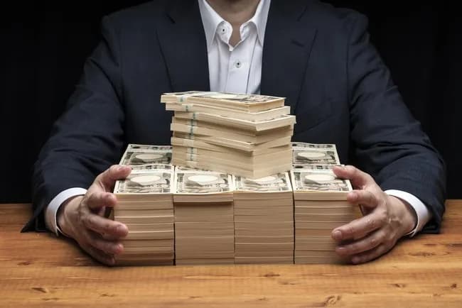 個人保有の金融資産が2239兆円で過去最高を更新！ 実はみんな金持ってた事が判明！