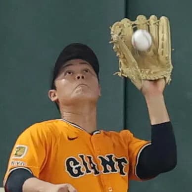 中山ライト・初めてのライトの守備につく