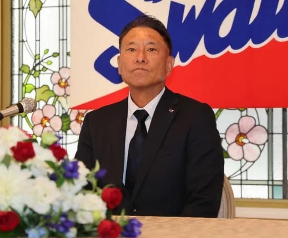 【衝撃】ヤクルト池山新監督「よく新監督が『レギュラーは白紙』と言うが、本当にレギュラーは白紙です」