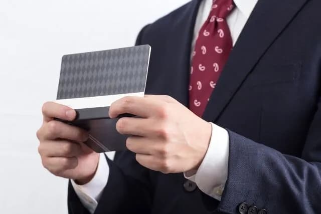 家賃「月8万円です」　食費「月7万円です」