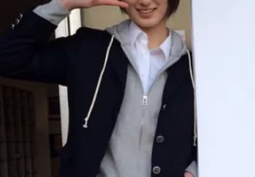 【画像】このJKの欠点を答えろ