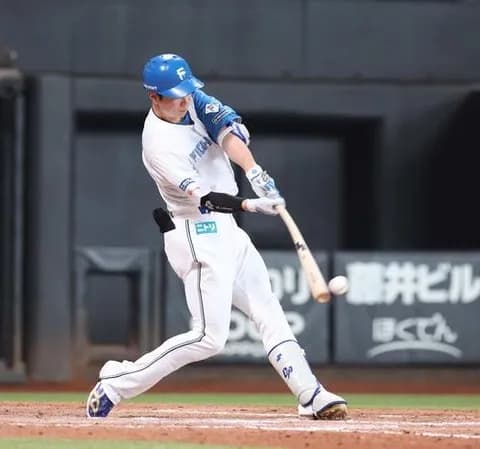 【日本ハム】松本剛が代打安打でサヨナラ呼び込む　ベンチでは時計片手に監督コーチの考え学ぶ