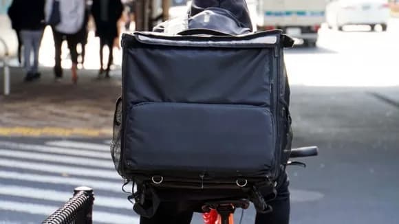 【悲報】日本人、フードデリバリーに優しくない国、チップを払わない国ランキング1位ｗｗｗｗｗｗｗ