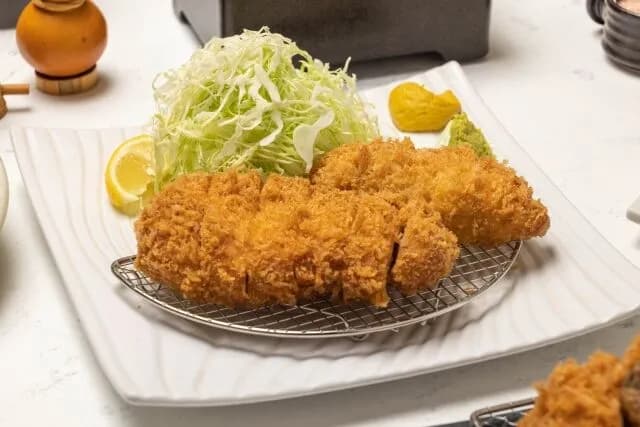 トンカツにからしついてくるやん？