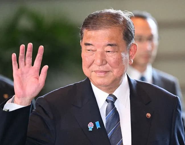 メディア「石破が8月に辞めるぞ！」メディアB「いや石破は7月にもう辞める！号外出すぞ！」