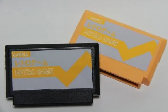 【悲報】昭和キッズたかだかゲームソフトを買うために行列を作ってしまう