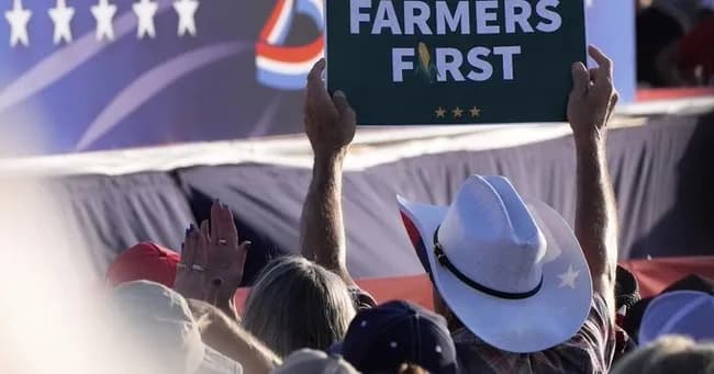 トランプ「不法移民追い出したら農業壊滅することが分かった。不法移民を認める」支持者「😡」