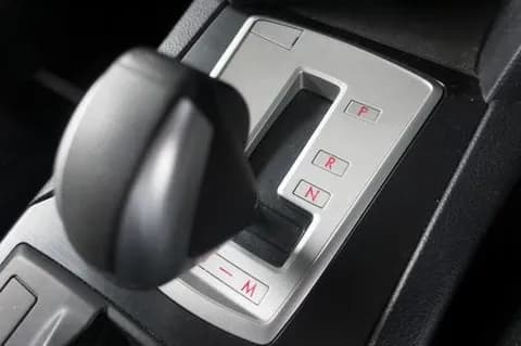 昭和平成老害「AT限定？マニュアル免許じゃないのかよダセえｗｗｗｗ」