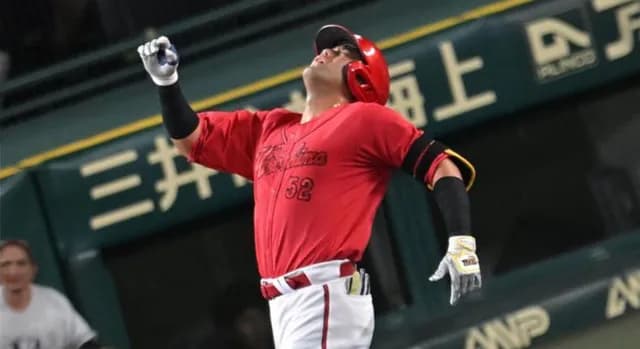 カープ12安打13残塁の大拙攻で1得点。石原猛打賞！ファビモン小園マルチ！常廣5回6K自責1も佐々木＆モン失策で3失点。逆転負けで阪神優勝M1【広島1-4阪神/試合結果】