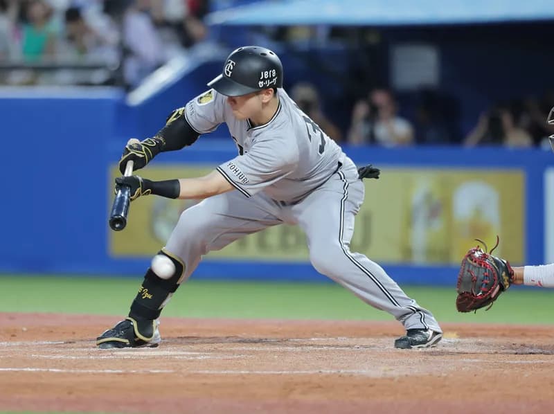 直近5年間のNPB12球団で最もバント成功率が低いのは今年の巨人の73.9%