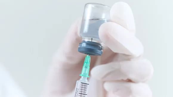 【画像】ワク信「反ワクは陰謀論者！ワクチンはアンシンアンゼン！！」→数年後