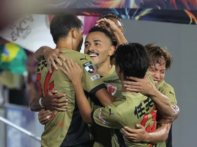 Jリーグチーム「パワハラで追放になった韓国人を監督就任させたろw」→首位浮上ｗｗｗｗ